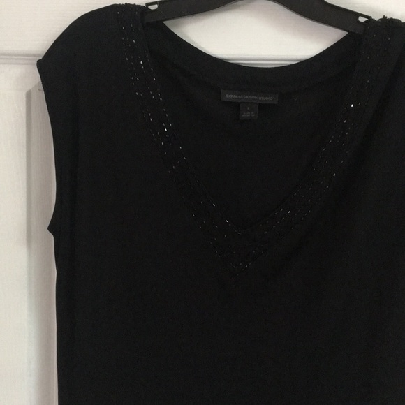 2/$10 Express large cap sleeve top w/ jeweled neck - Picture 5 of 6